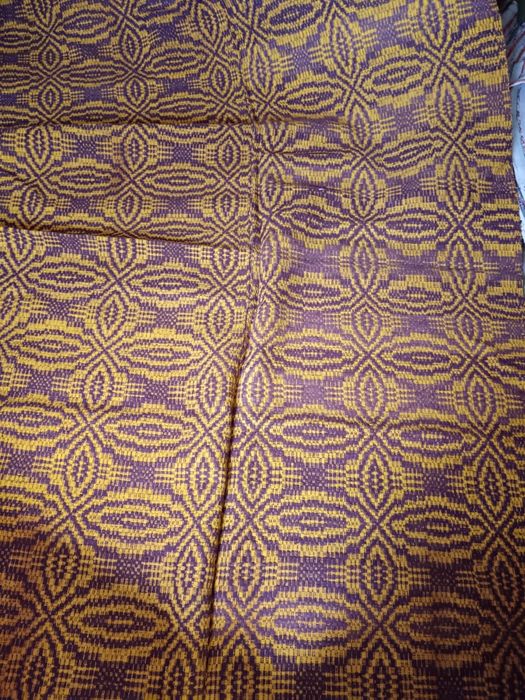 Macat tradițional țesut la război