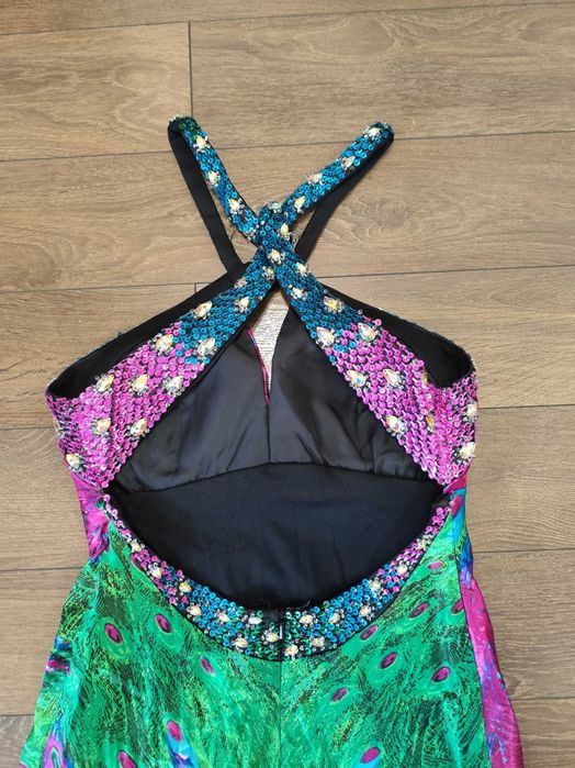 Абитуриентска рокля