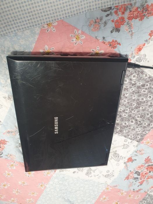Лаптоп Samsung  R40 plus