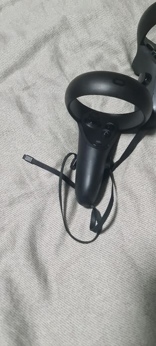 Vând VR Oculus Rift S