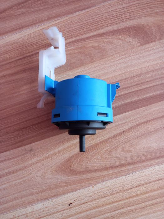 Пералня Ariston Hotpoint на части