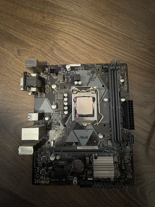H310-M + I5 8400 + Cooler lichid Asus Rog 240mm