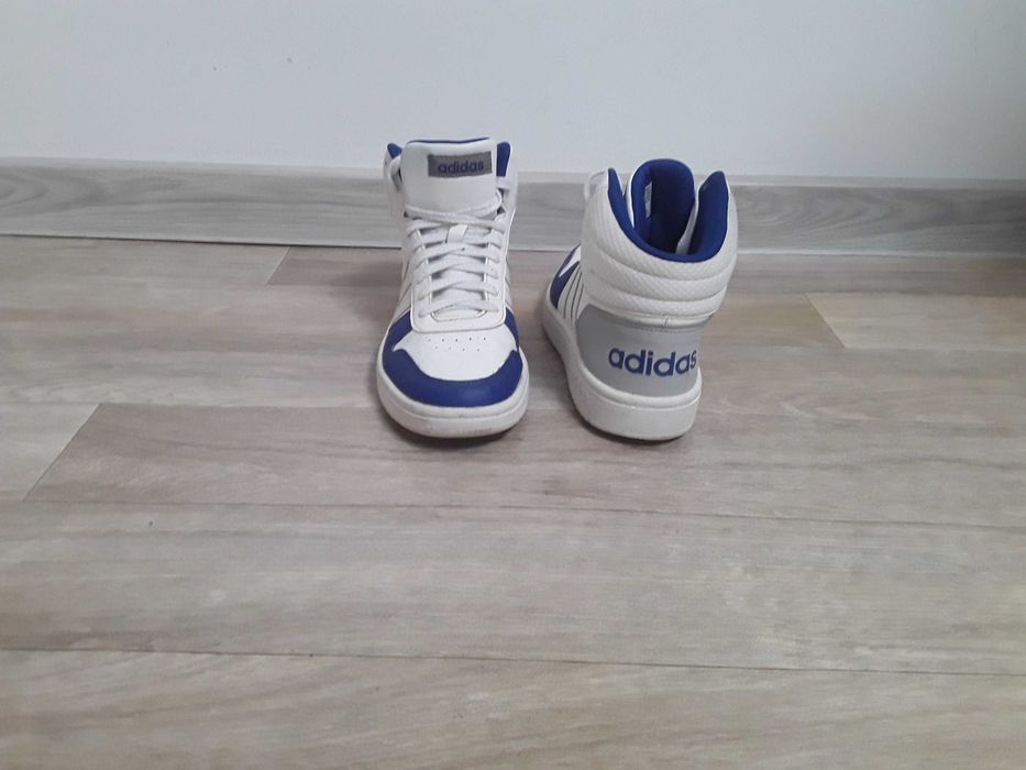 Încălțăminte damă  M39  stare impecabilă   ,toate  120 de lei.