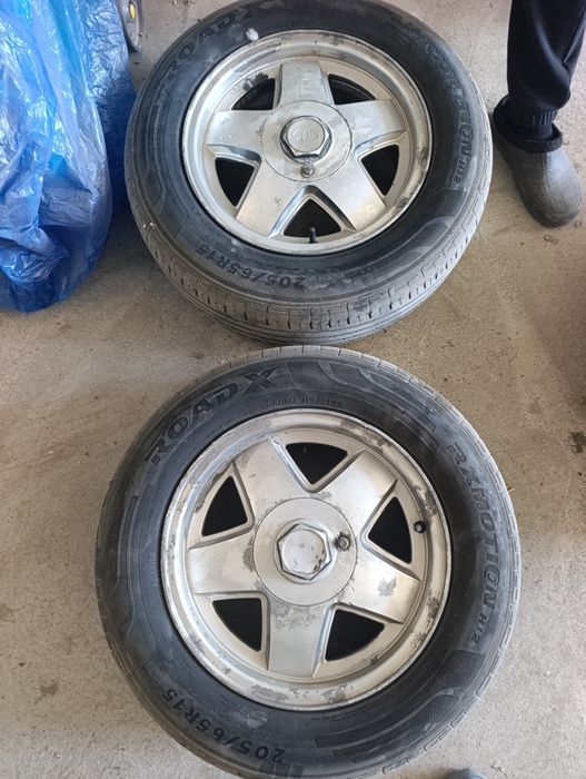 Продам диски с летней резиной