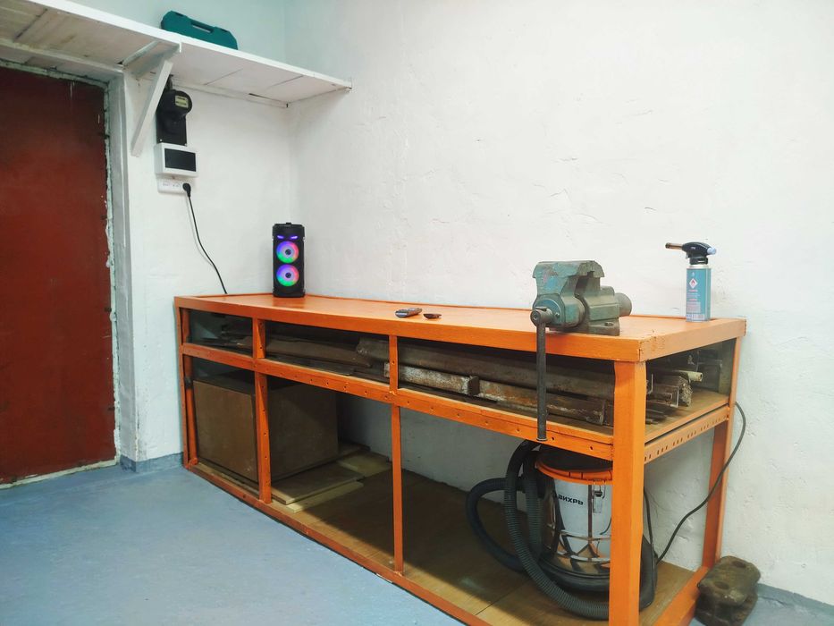 Продам гараж 27 кв