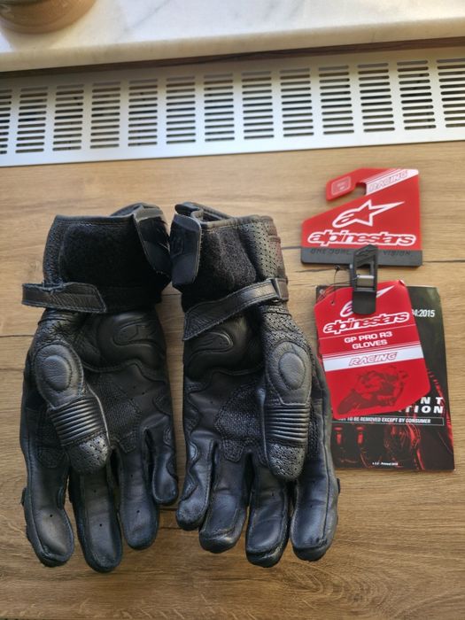Alpinestars gp pro r3
