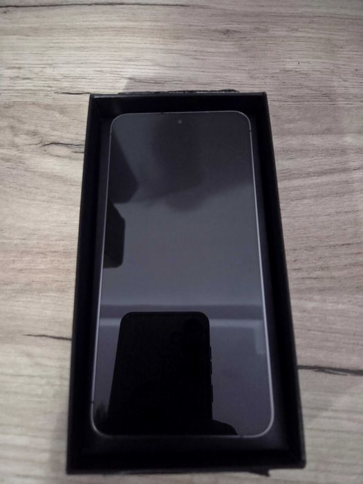 Vand Samsung S24 Galaxy, stare impecabilă, fără zgârieturi!