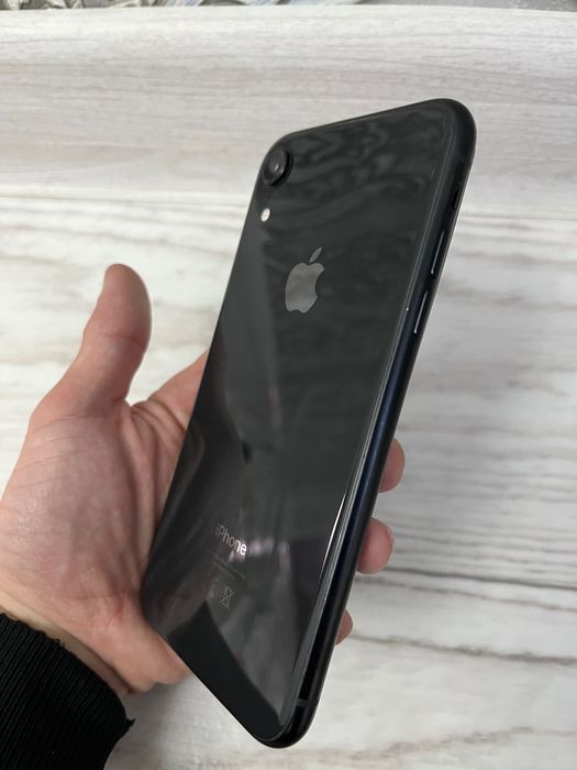 iphone XR продам