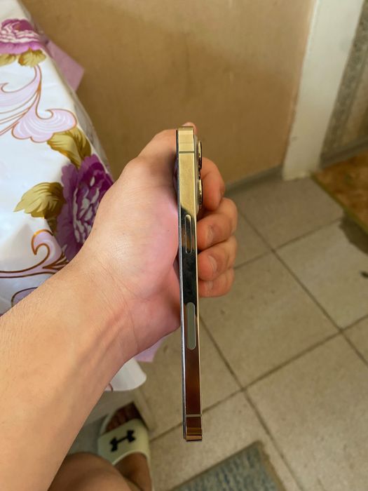 iphone……..13 PRO