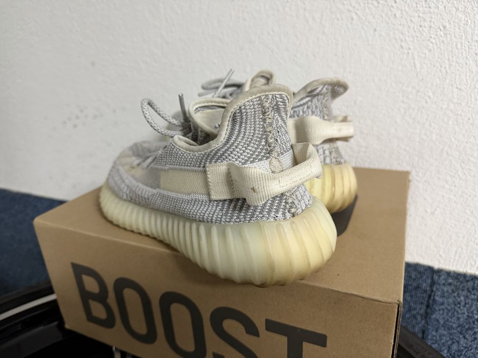 Маратонки adidas Yeezy Boost 350 V2 Static Non-Reflective 43 1/3