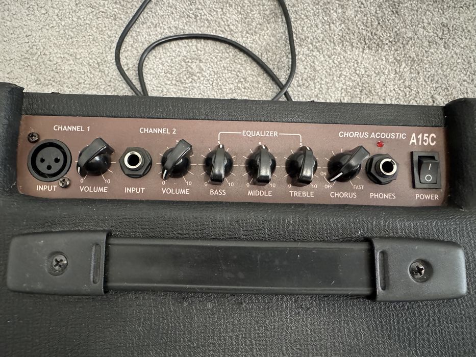 Artec А15С усилвател за акустична китара