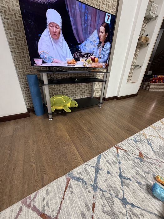 Подставка для телевизора