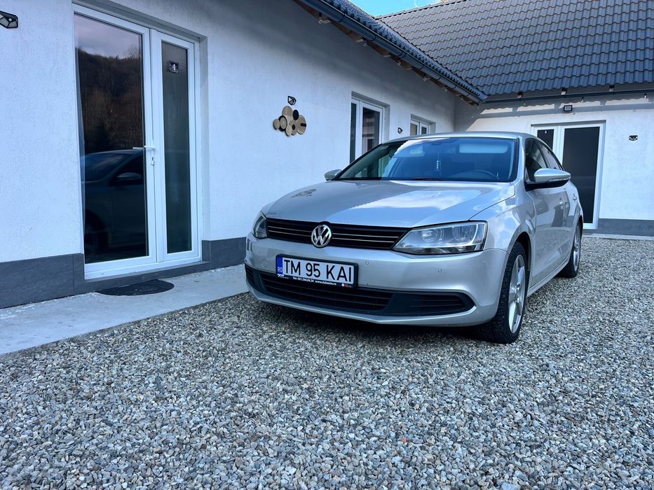 VW Jetta 1.6 TDI, sistem Viper (pornire-oprire din casa)