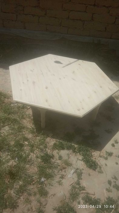 Har xil oʻlchamda xontaxtalar