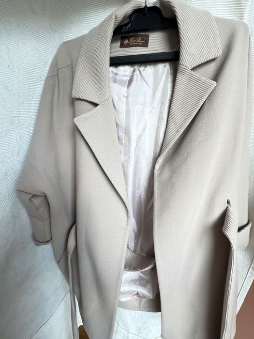 Палто леко елегантно