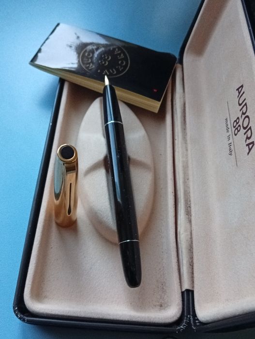 Stilou aurora peniță aur