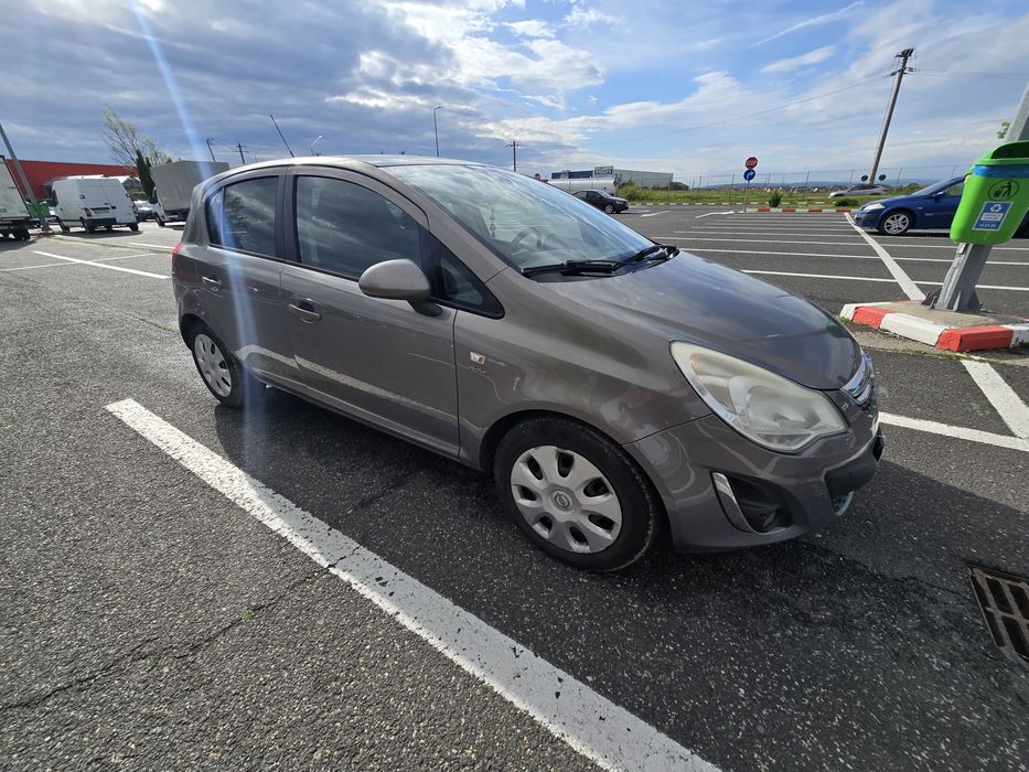 Opel Corsa 1.2 benzina 2013