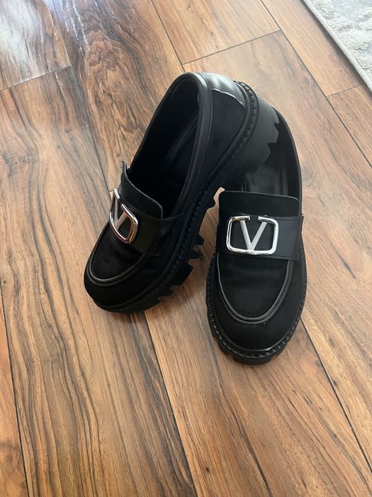 Pantofi negri de dama eleganti