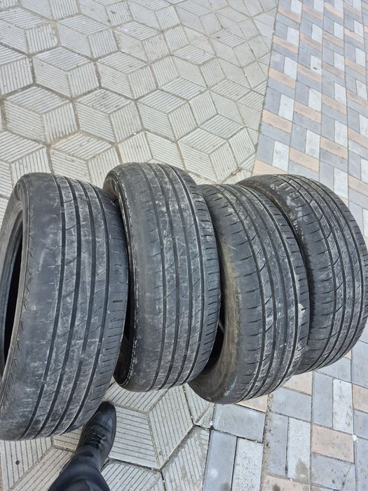 Продам шины Rodax