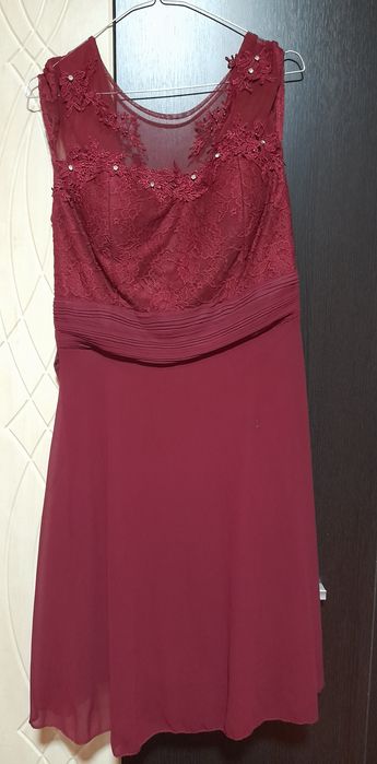 Rochie midi vișinie