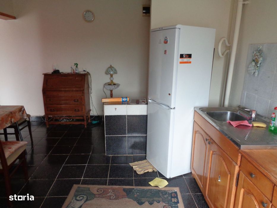 Apartament 3 camere confort 1 MICALACA-ORIZONT, etaj 1 geam la baie