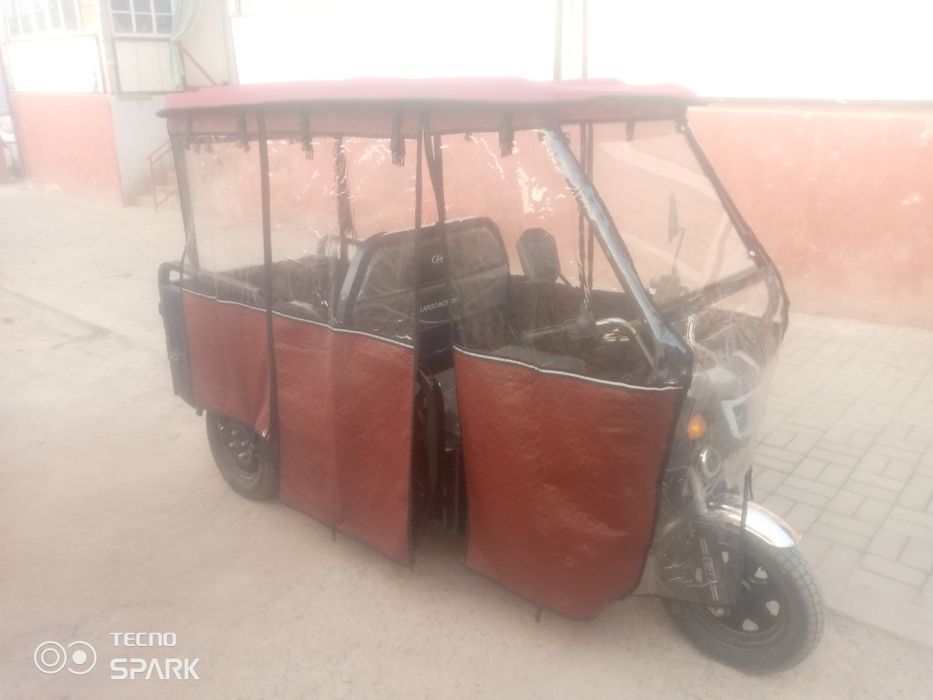 Скутер сотилади янги