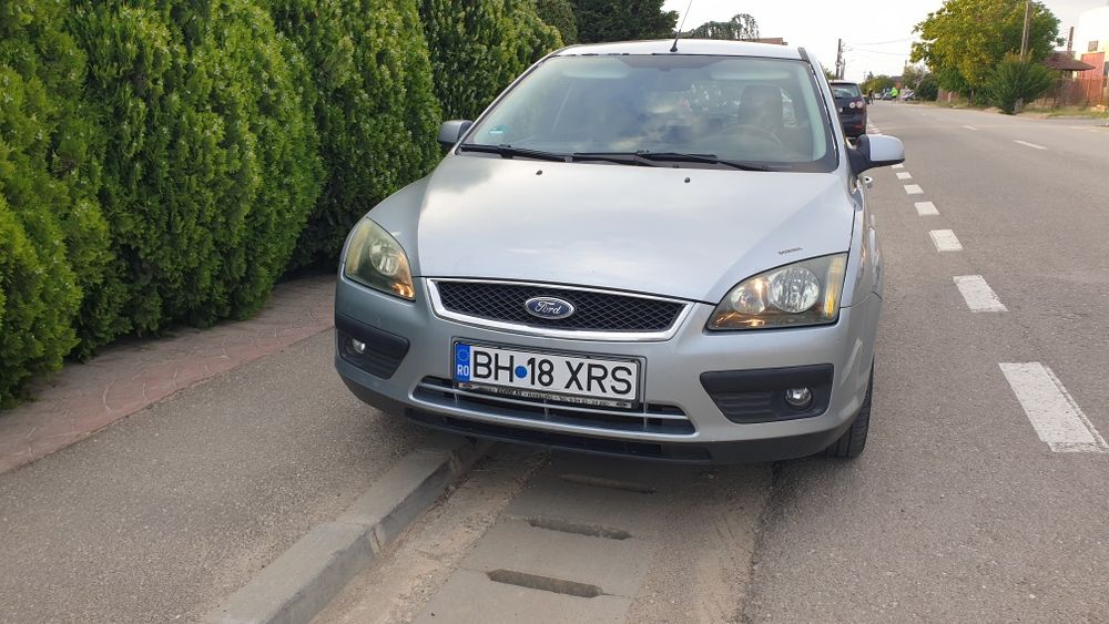 Vând Ford Focus 1,6 benzină.Rezervat!