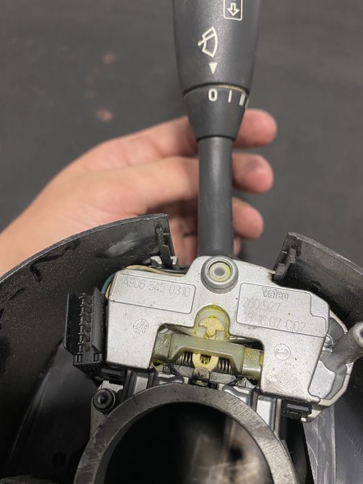 Maneta semnalizare stergatoare Mercedes sprinter VW crafter 2009 2010