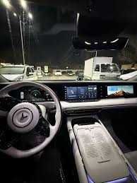 Voyah Free 2025 — 2