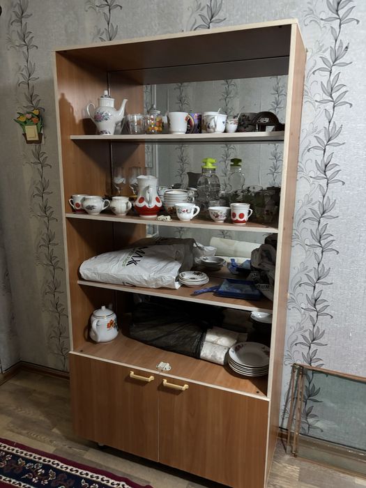 Продается б/у шкаф