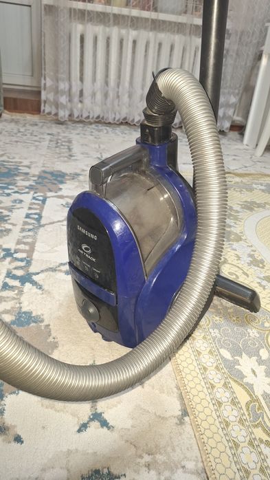 Пылесос LG продам