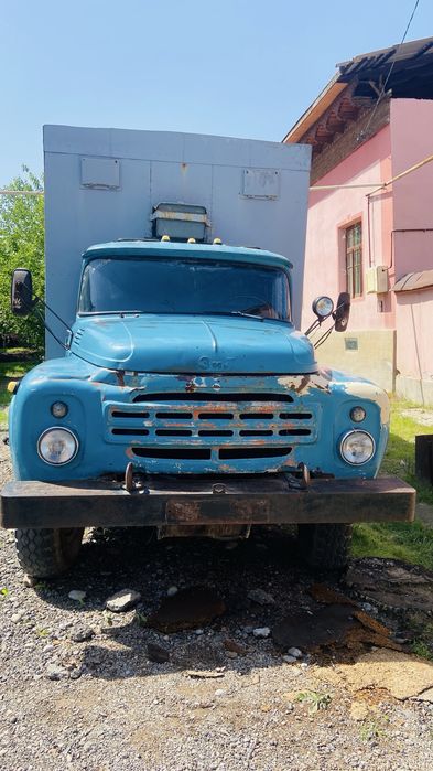 Zil 130 sotiladi