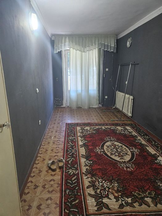 SROCHNA arendaga 1 etajdan 2 xonali uy metroga yaqin