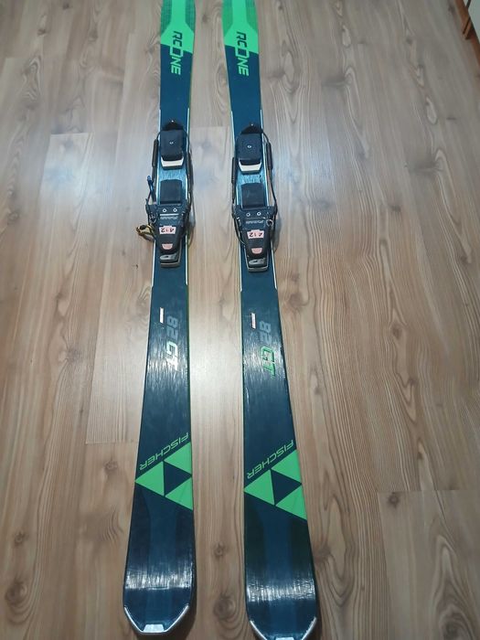 Ски Телемарк с обувки
