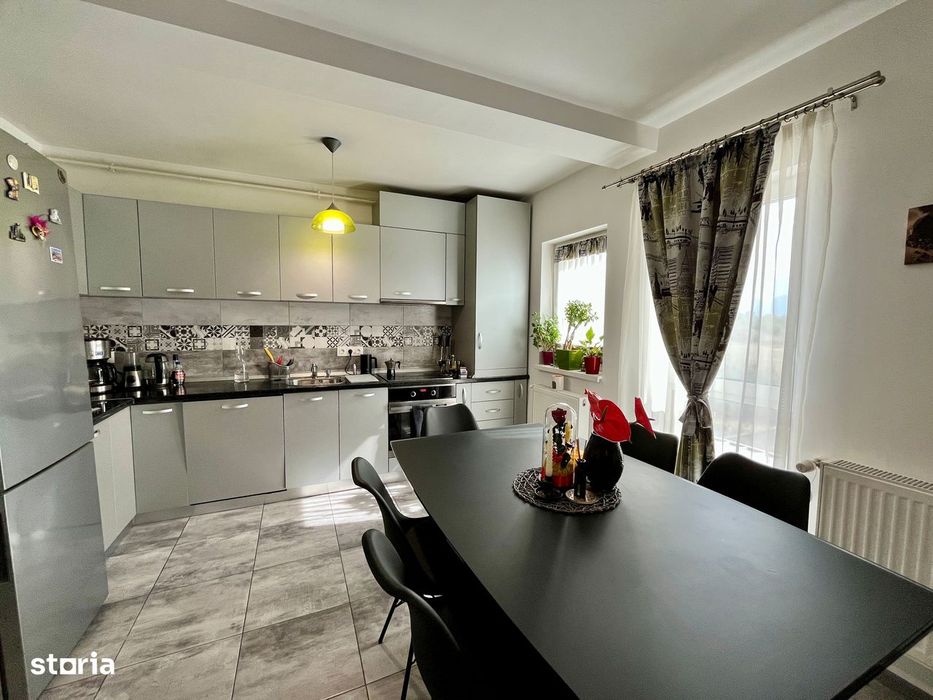 Apartament 5 camere- Cartierul Arhitectilor– 2 bai,2 locuri de parcare