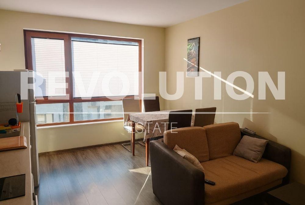 Дава се под наем Двустаен апартамент в Варна, Левски - 40 кв.м за 425 € - Снимка #1