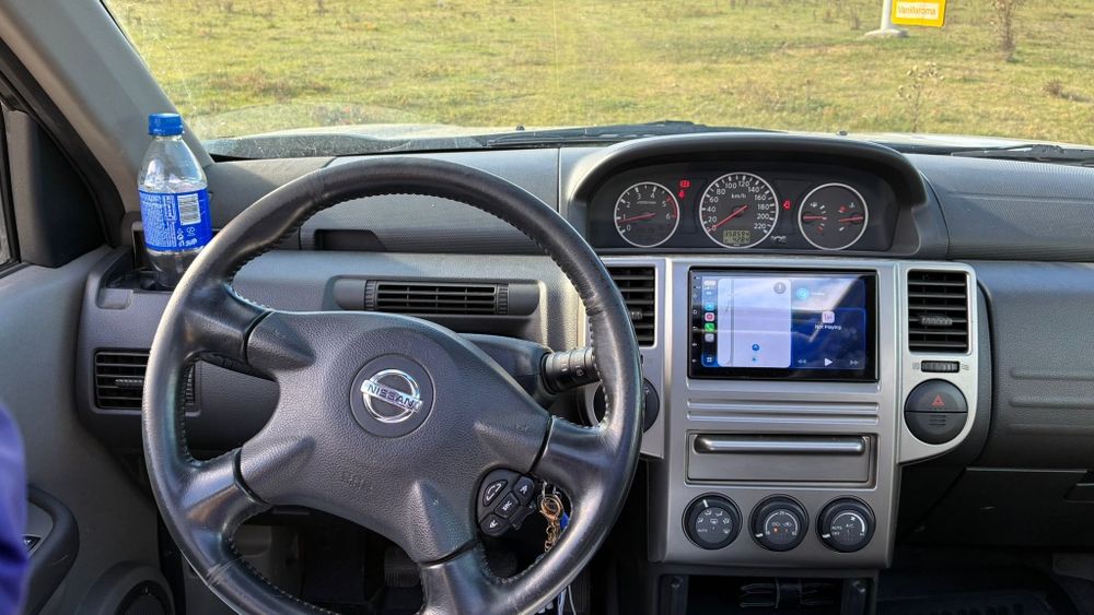 Vând Nissan x trail