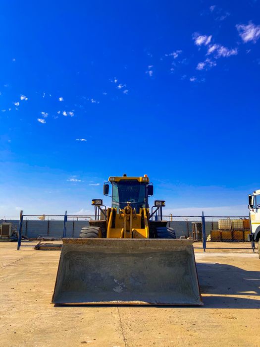 XCMG LW500 5куб погрузчик