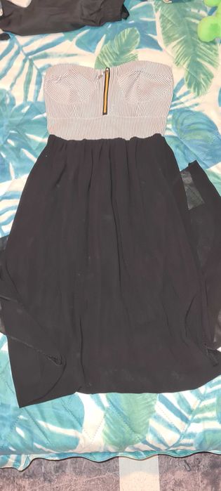 Продавам рокли за 5лв