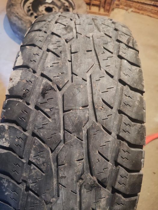 Продам шины 265/70 R16