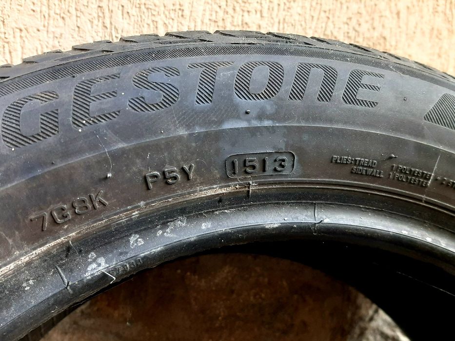 Anvelope Vara 2 bucati 205 55 r16v pret ambele brigestone turanza