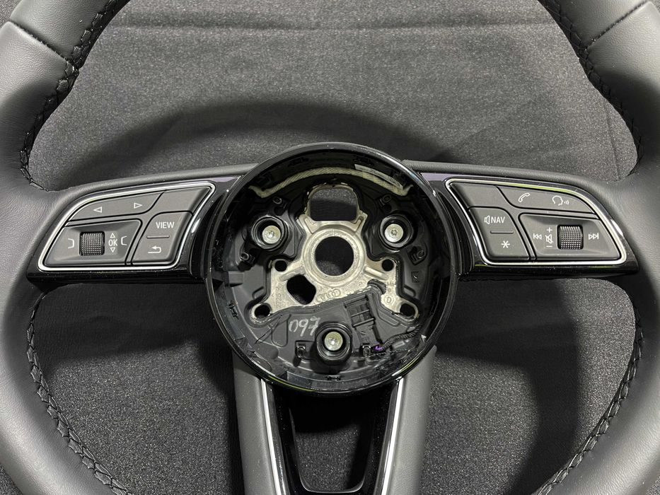 Volan Original Nou Audi A4 8W A5 8W 8W0419091FP