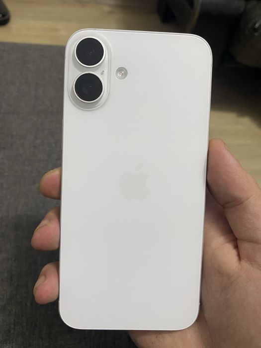 Iphone 16 plus in Stare extrem de buna