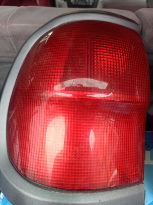 Оригинални стопове нисан терано 2 ляв и десен nissan terrano II