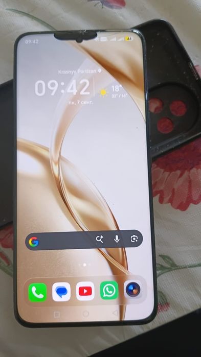 Смартфон Honor200