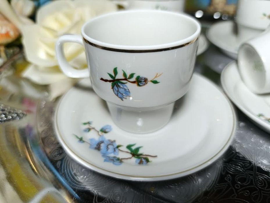 Прекрасен стар сервиз