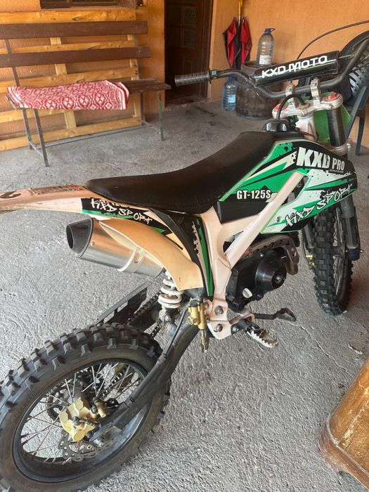 Motocross KXD 125cc – stare foarte bună, pornește la buton