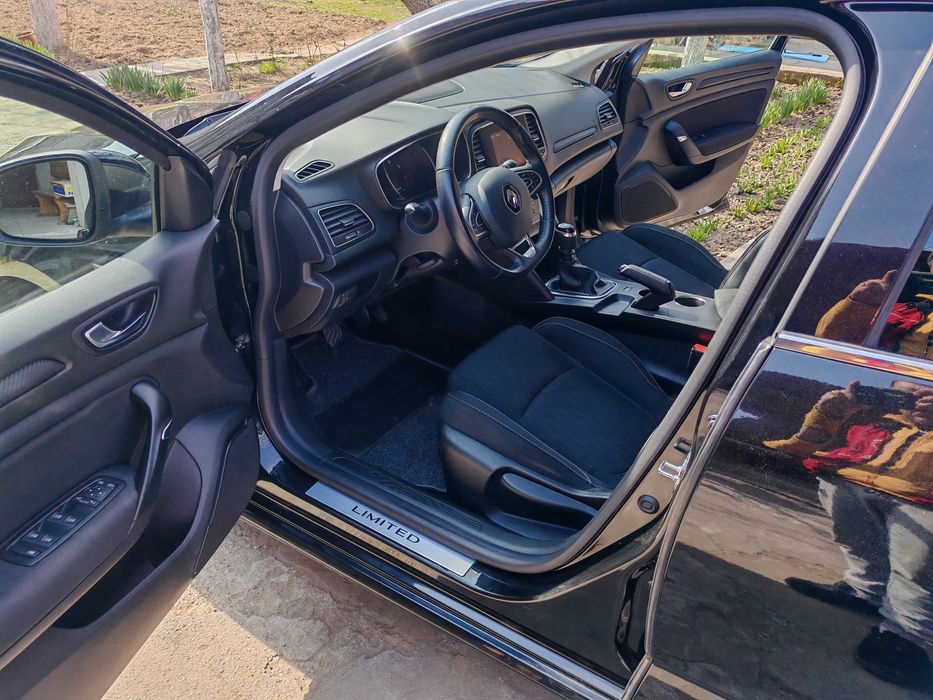 Megan lV Limited 1.3 TCE  2019 benzina 140 Cp