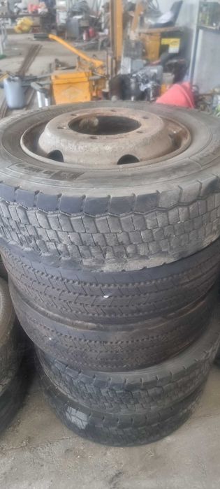 Anvelope cu Jante 215/75/R 17,5