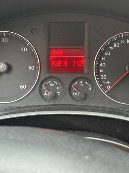 Vând Volkswagen Golf 5 1.9 TDI 350.000 km